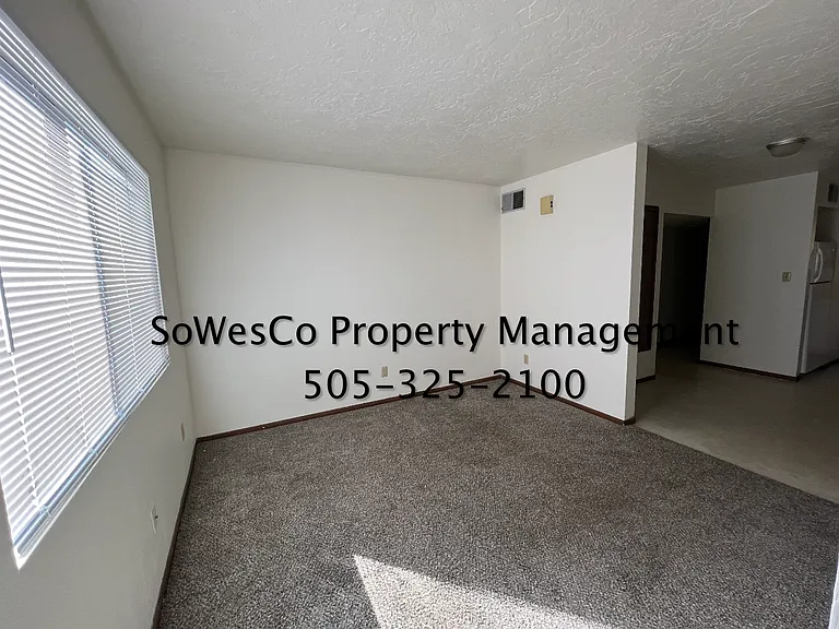 824 N Vine Ave #D — Photo 4