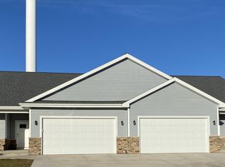 1904 Tyrol Ter, Mount Horeb, WI 53572