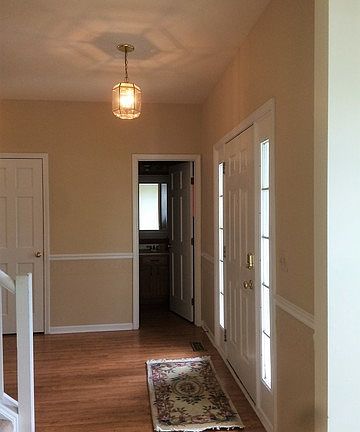 5th image of 1103 Oak Crest Dr