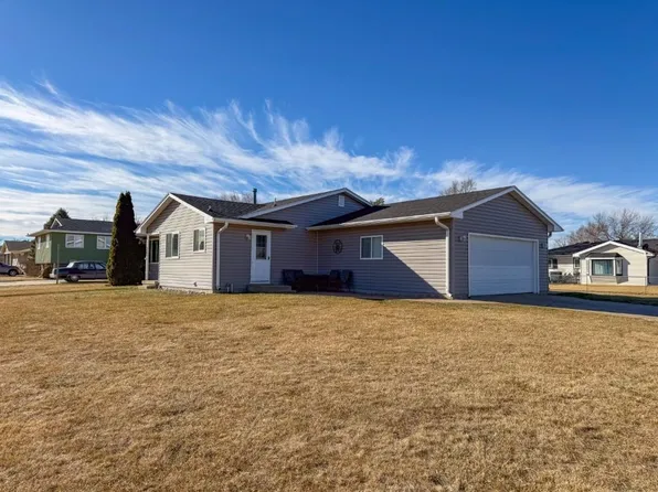 1407 N Wade St, Lexington, NE 68850