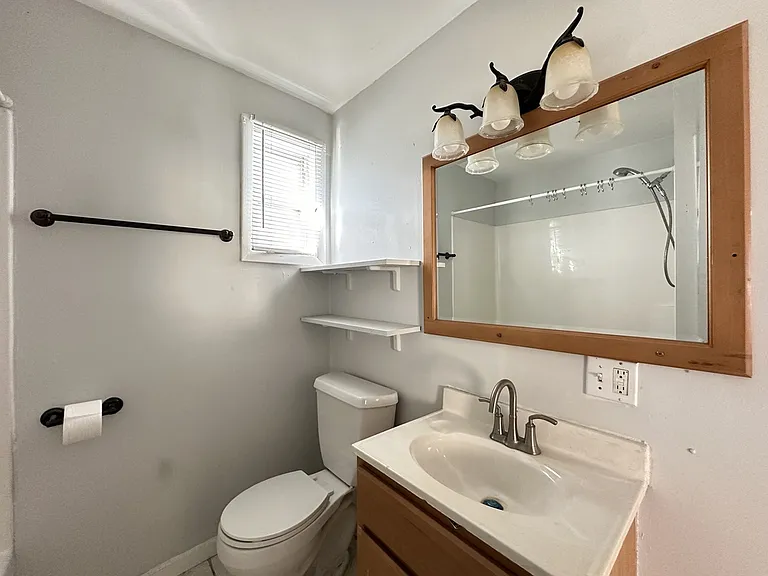 2458 N Clybourn Ave #R2 — Photo 20