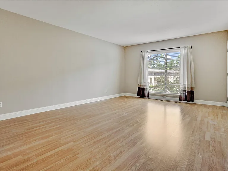 1807 Stoney Brook Dr #67 — Photo 7