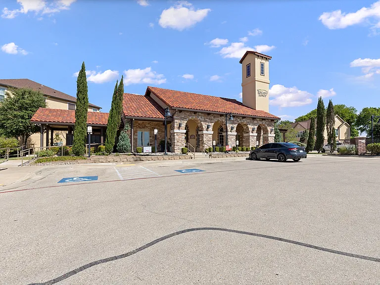 Tuscany Ranch Apartments — Photo 8