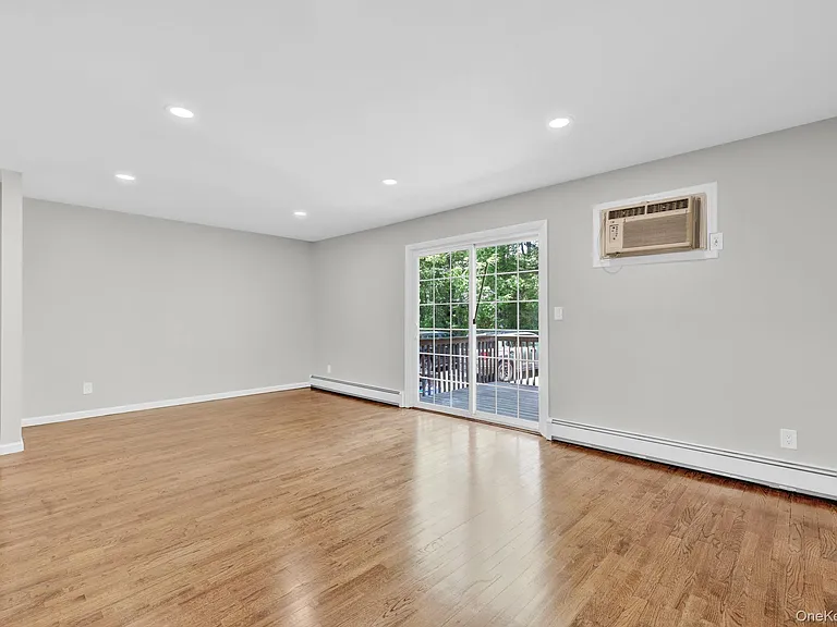 29-31 Fisher Ave #31 — Photo 10