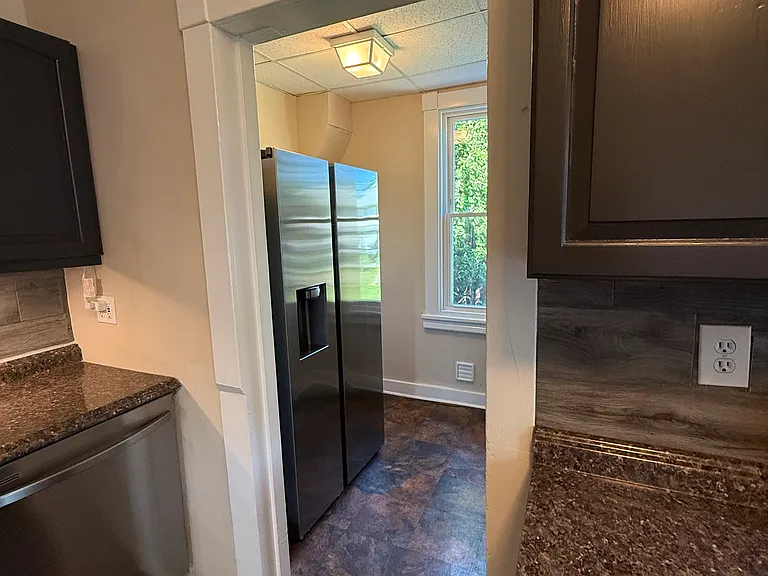 707 Oley St — Photo 10