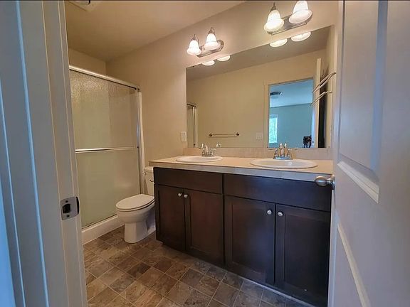 5th image of 5908 NE 47th St