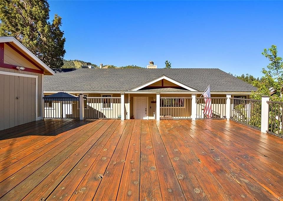 1st image of 1212 Siskiyou Dr