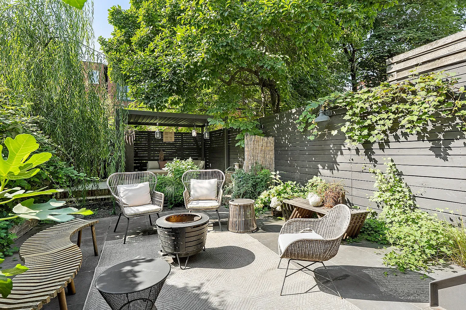 86 Madison Street — Photo 4