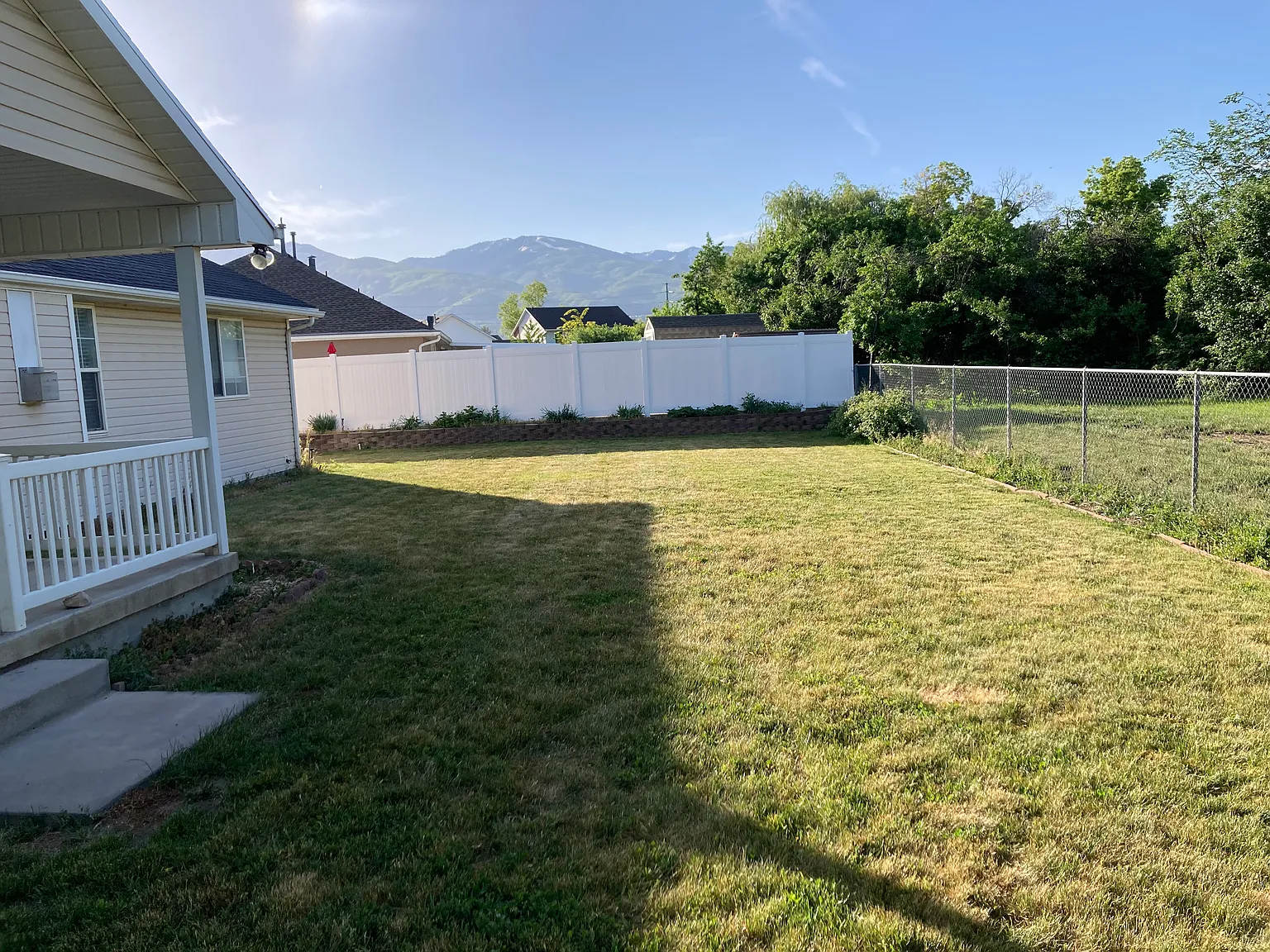 3 bed, 1500 sqft, $2,300 — Photo 4