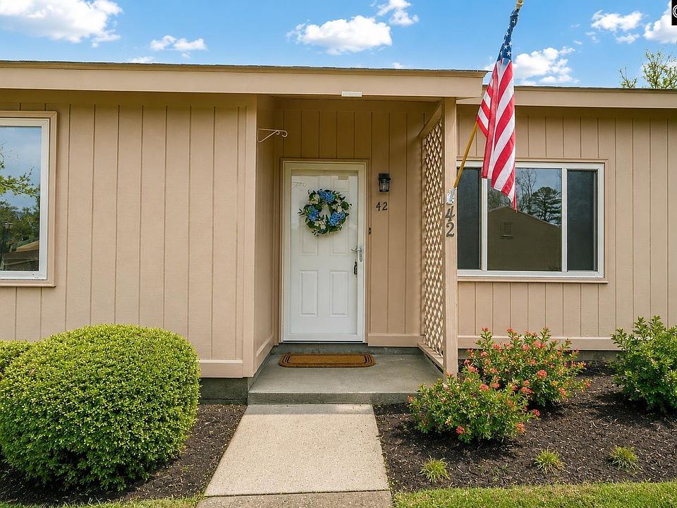 1st image of 42 Boardwalk Ln