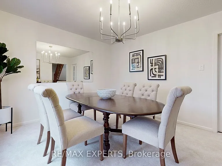 187 Cassandra Blvd — Photo 14