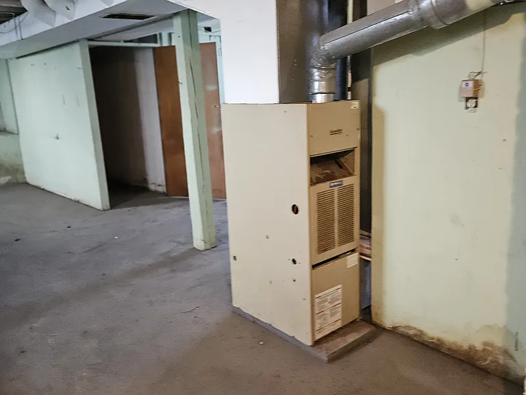 1523 N Mason St — Photo 13