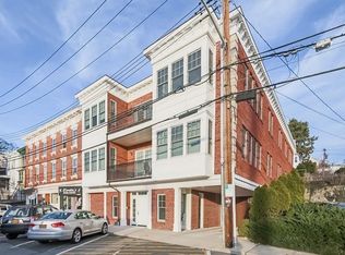 12 N Astor St, Irvington, NY 10533