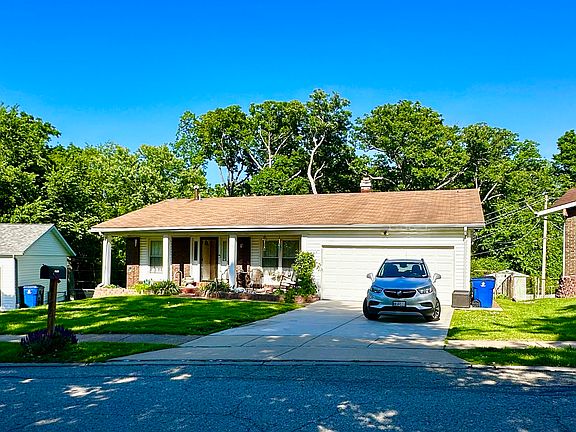 3rd image of 4176 Lisieux Ln
