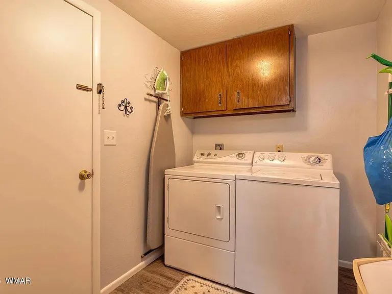 6373 Manzanita Dr — Photo 25