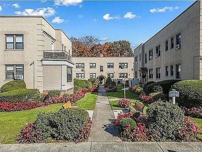 272 Cedarhurst Avenue #A6, Cedarhurst, NY, 11516