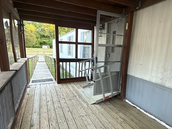 2nd image of 612 Cedar Level Rd