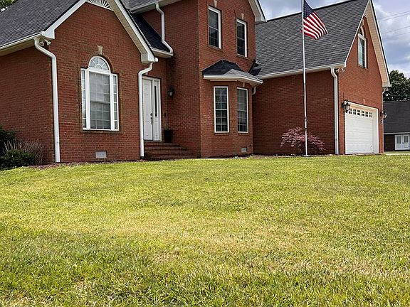 2nd image of 302 Brookside Dr