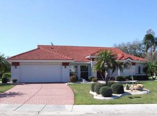 1111 Opal Ln, Sun City Center, FL 33573