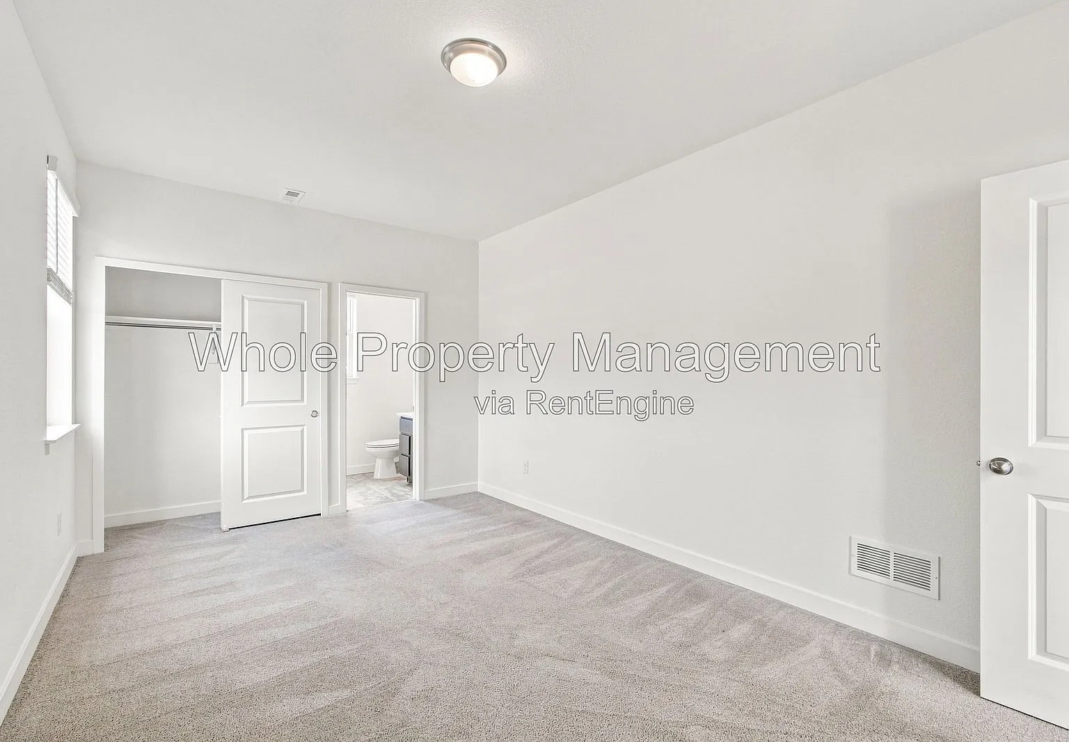 4 bed, 3.5 bath, 2428 sqft, $3,800 — Photo 3
