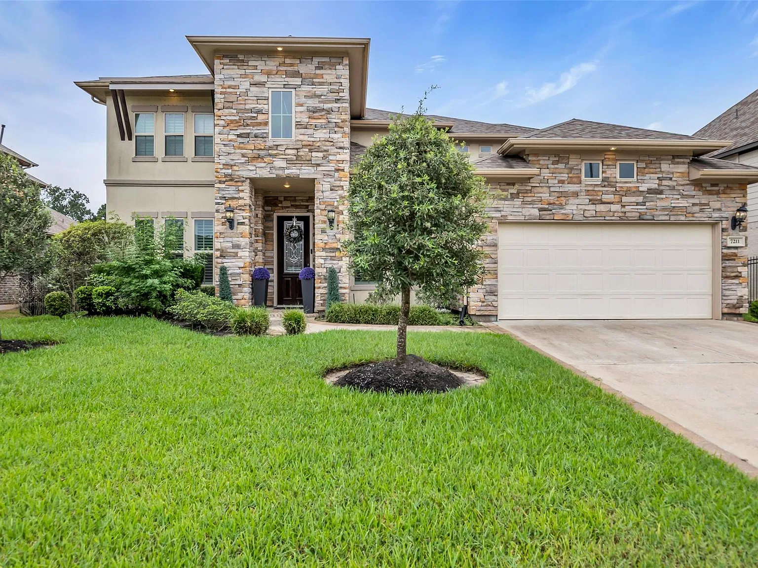 3 bed, 4.0 bath, 3480 sqft, $6,500 — Photo 4