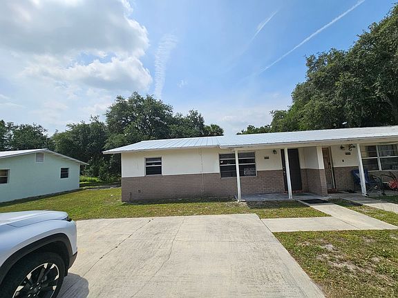 2nd image of 2031 Hugo Rd