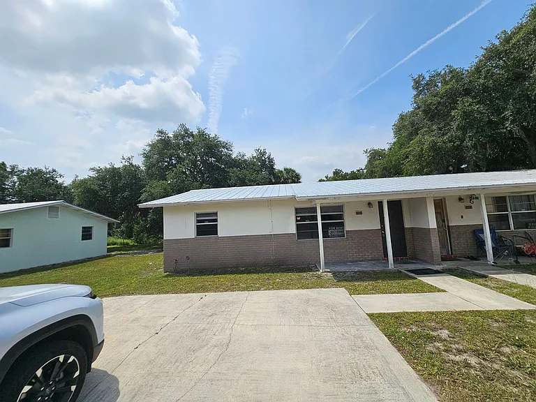 2031 Hugo Rd — Photo 2