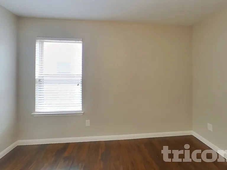 508 Crazy Horse Dr — Photo 12