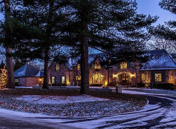 2nd image of 23 Huntleigh Woods