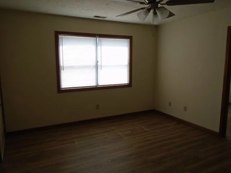 5901 Labonte Dr — Photo 3