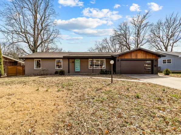 1902 E Mimosa Street, Springfield, MO 65804