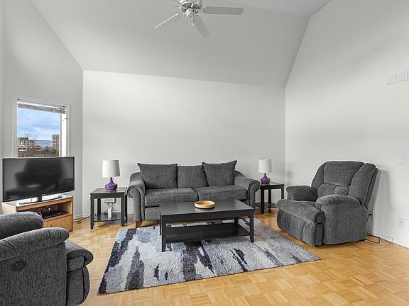 4th image of 877 Klo Rd #306