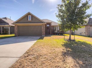 104 Brookside Dr, Huntsville, TX 77320