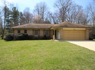 356 Resada Dr, Brevard, NC 28712