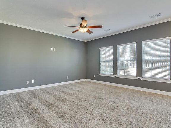 5th image of 748 Kensey Park Ln