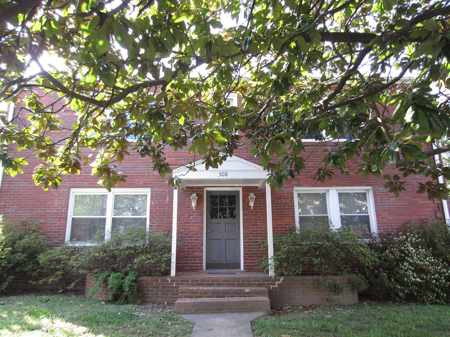 1 bed, 700 sqft, $1,100 — Photo 1