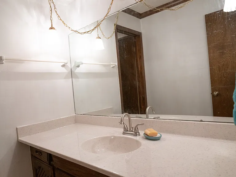 2221 W Memphis Pl — Photo 21