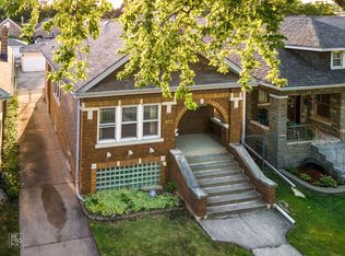 3418 Harvey Ave, Berwyn, IL 60402