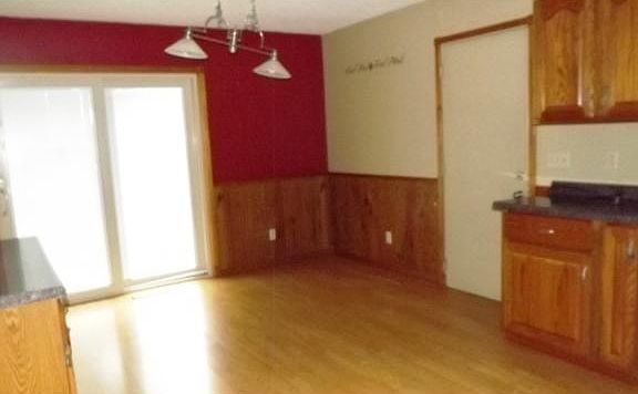 5th image of 580 Kim Ln