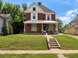 212 Chestnut St, Quincy, IL 62301