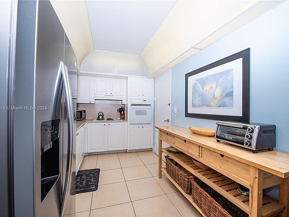 2nd image of 3901 S Ocean Dr APT 9P