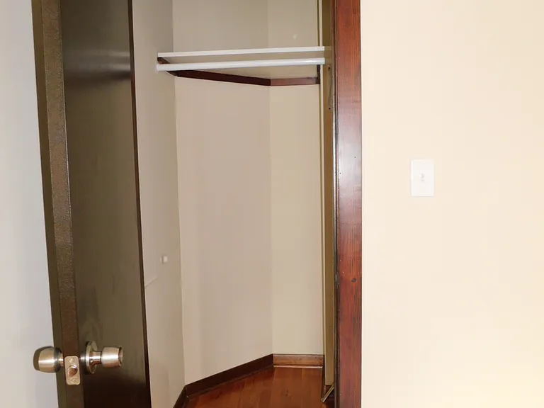 1637 W Touhy Ave #3 — Photo 15