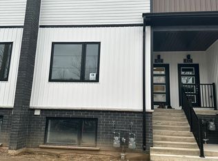 4263 4th Ave #422, Niagara Falls, ON L2E 0A2