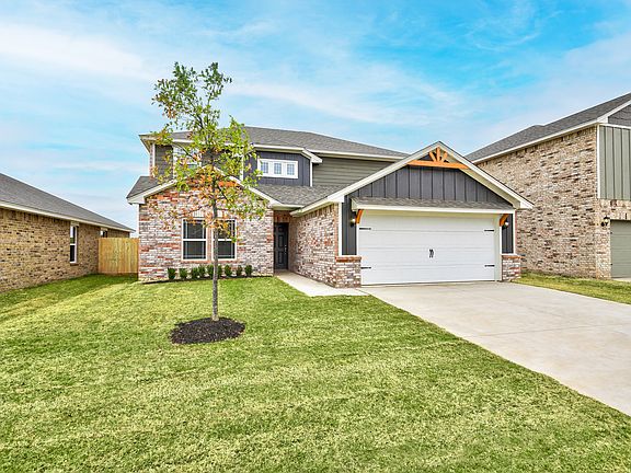 The beautiful Murray plan is available for move-in at Wyndemere.