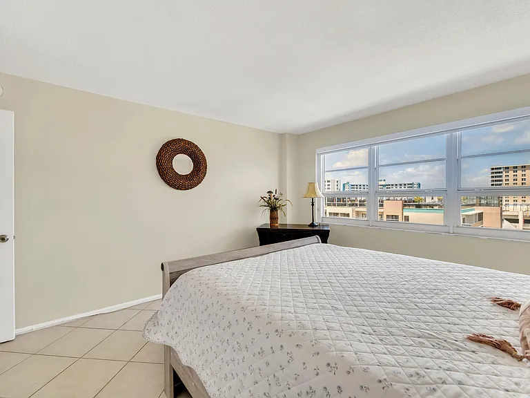 133 N Pompano Beach Blvd #708 — Photo 11