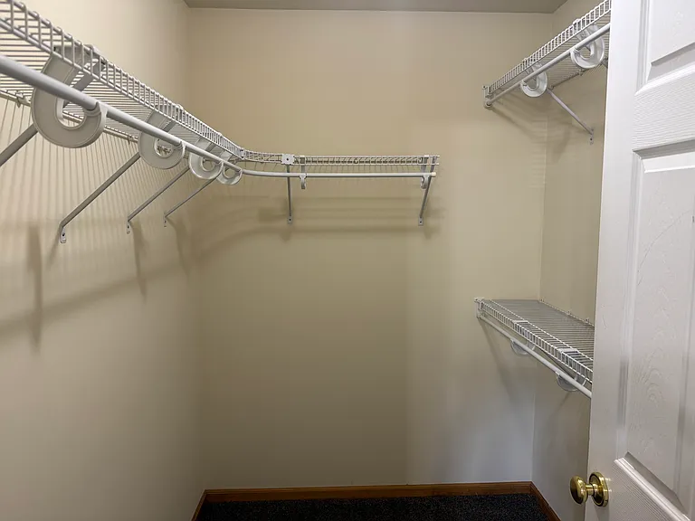 6176 Cross Bend Ct — Photo 8
