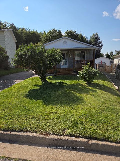 1st image of 83 Laurier Rd