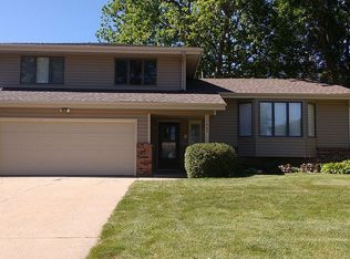 11445 Saratoga St, Omaha, NE 68164