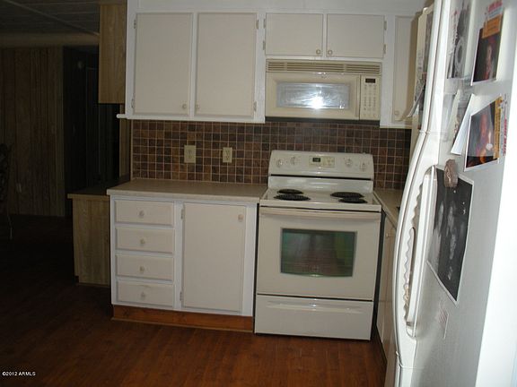 3rd image of 9041 E Olive Ln N