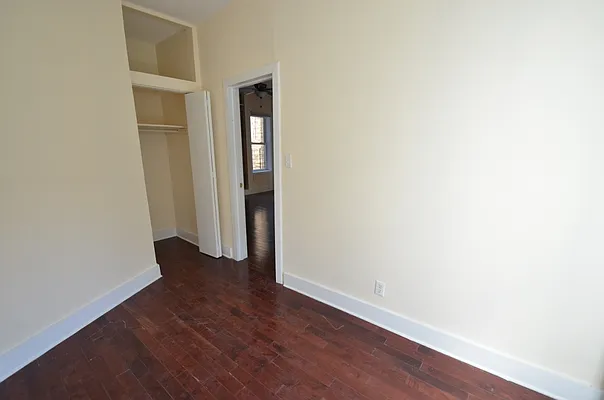 Rented by CITY SKYLINE REALTY INC | media 12